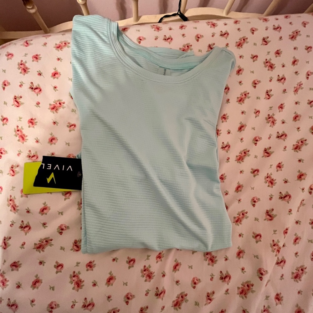 Women's Light Blue Top